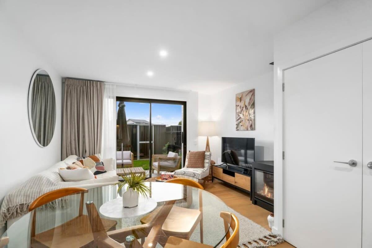 Wanaka Riverside Townhouse Retreat Albert Town Екстер'єр фото