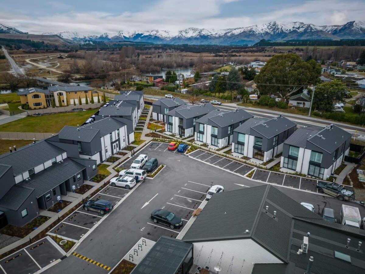 Wanaka Riverside Townhouse Retreat Albert Town Екстер'єр фото